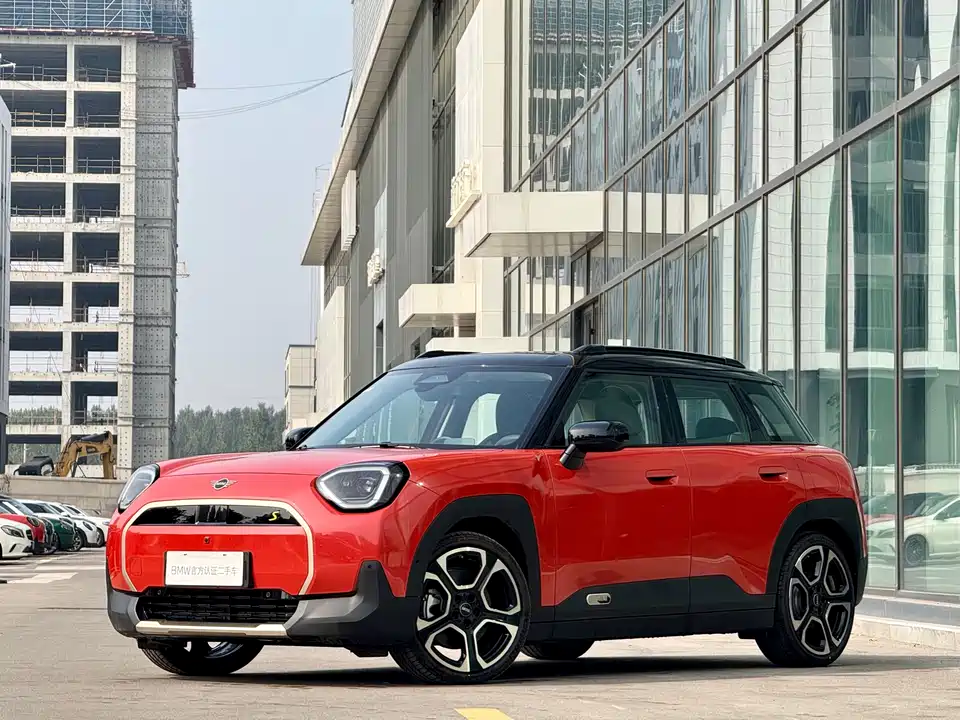 MINI Electric ACEMAN