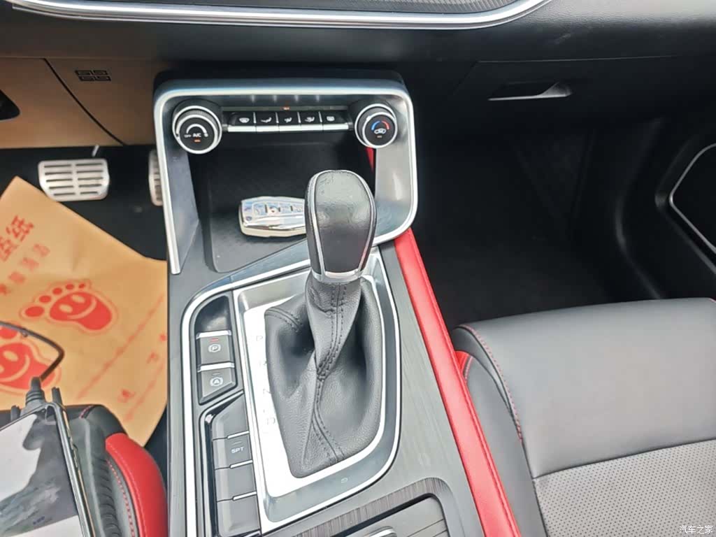 Geely Binray, 2021 14