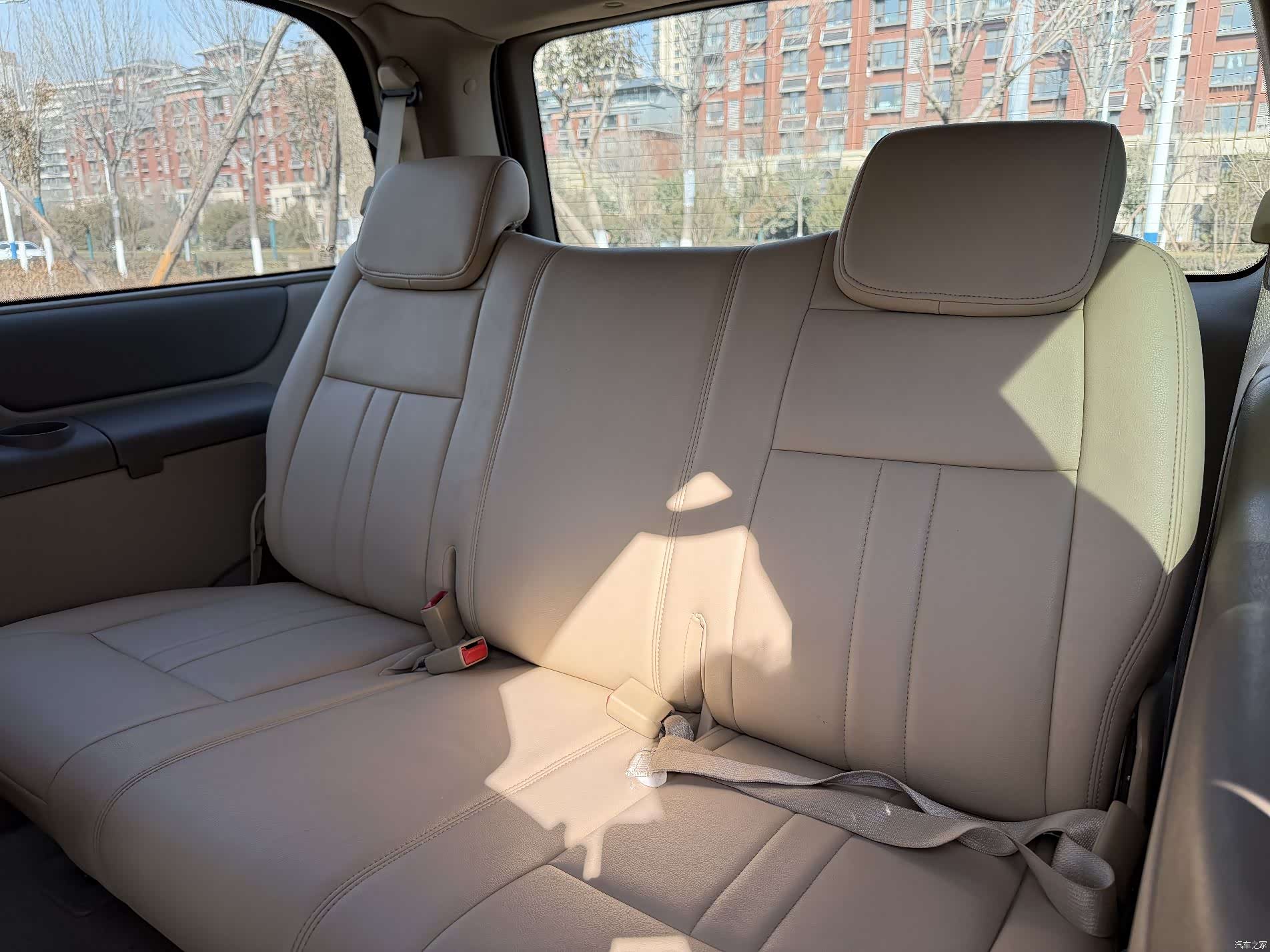 Buick GL8, 2016 8