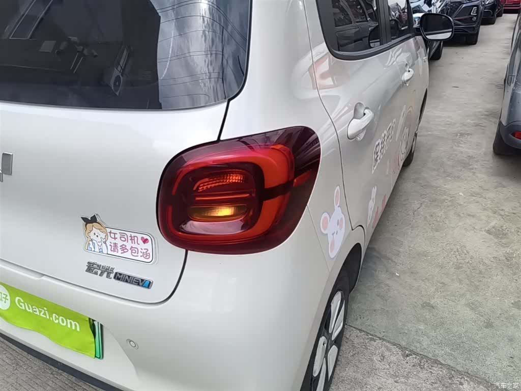 Wuling MINIEV, 2025 8
