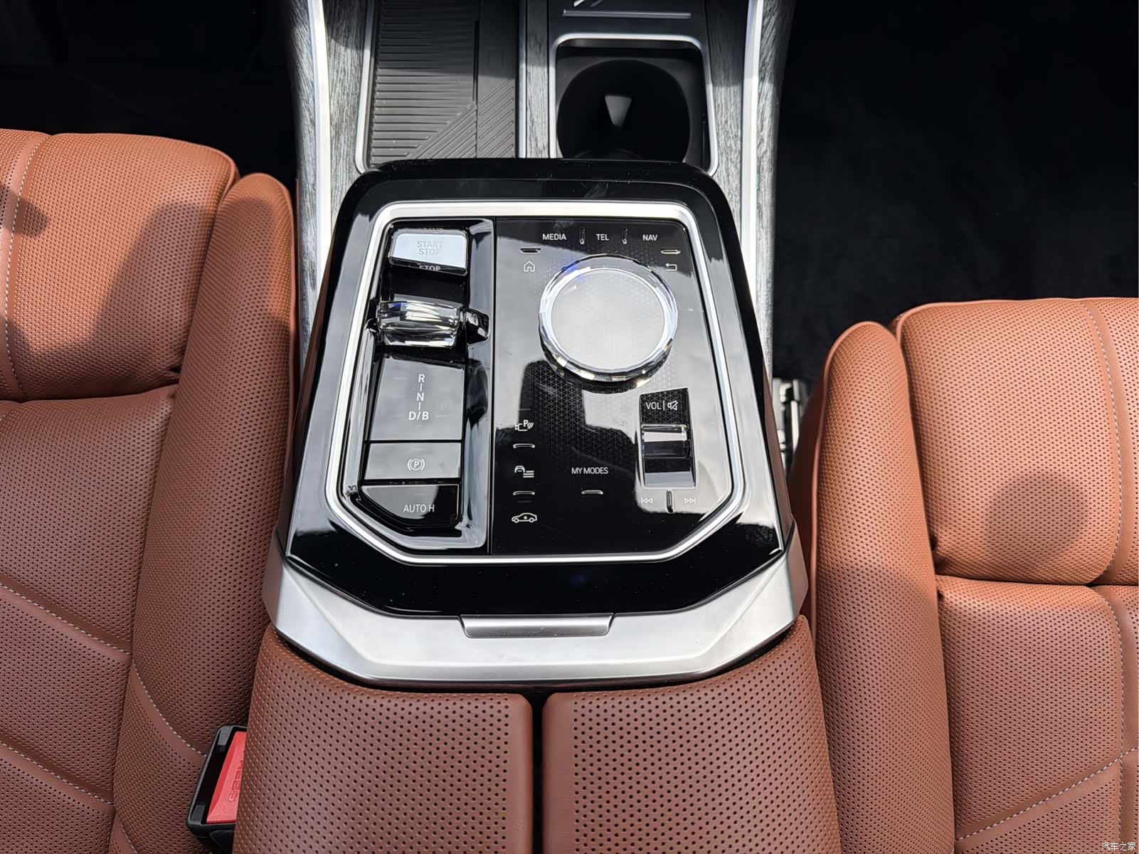 BMW i7, 2025 10