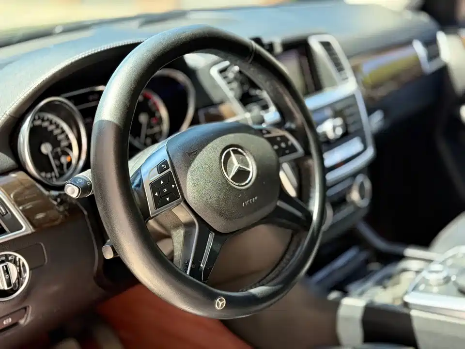 Mercedes-Benz GL grade