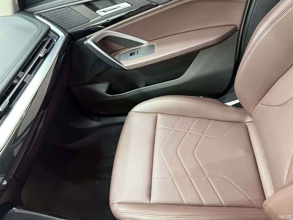 BMW X1, 2023 13