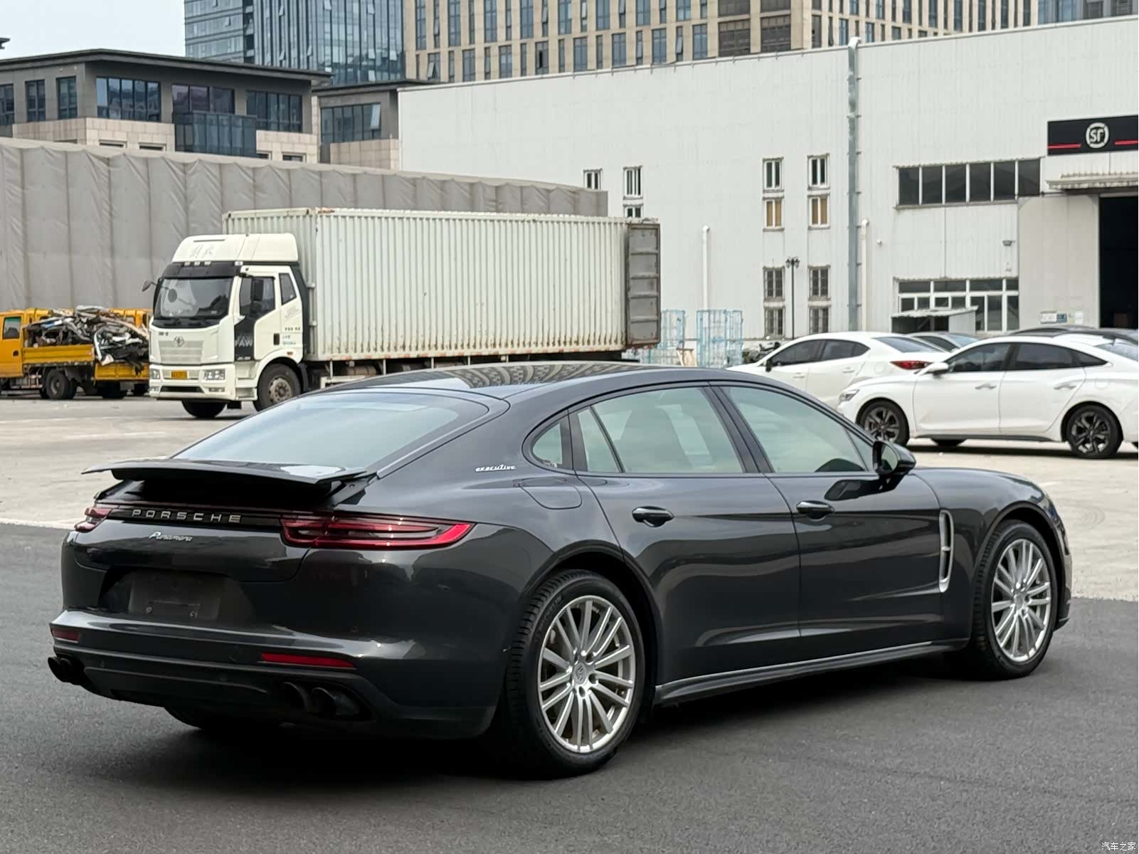 Porsche Panamera, 2018 13