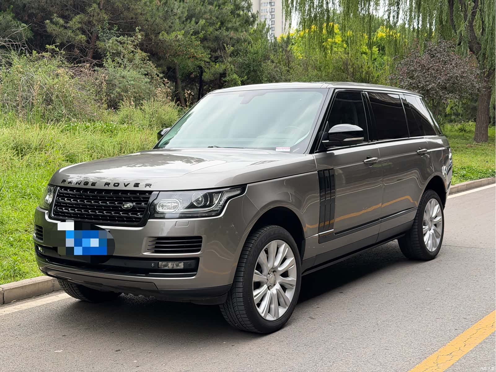 Land Rover Range Rover, 2015 1