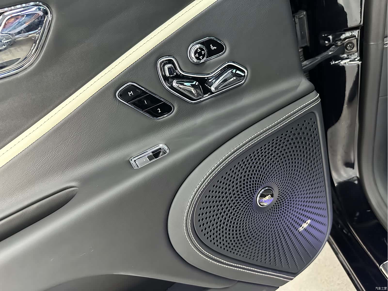 Bentley Flying Spur, 2022 22