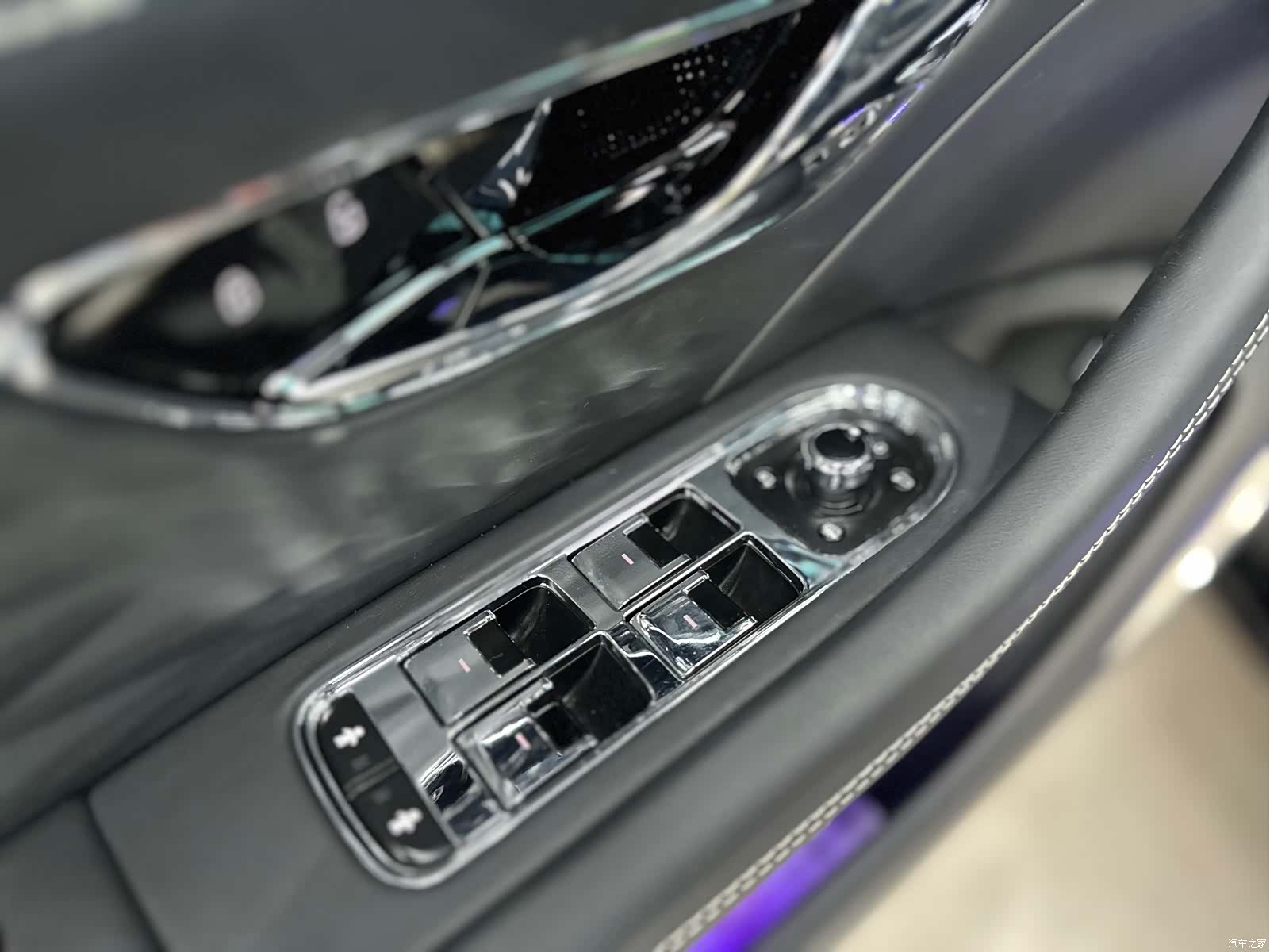 Bentley Flying Spur, 2022 7