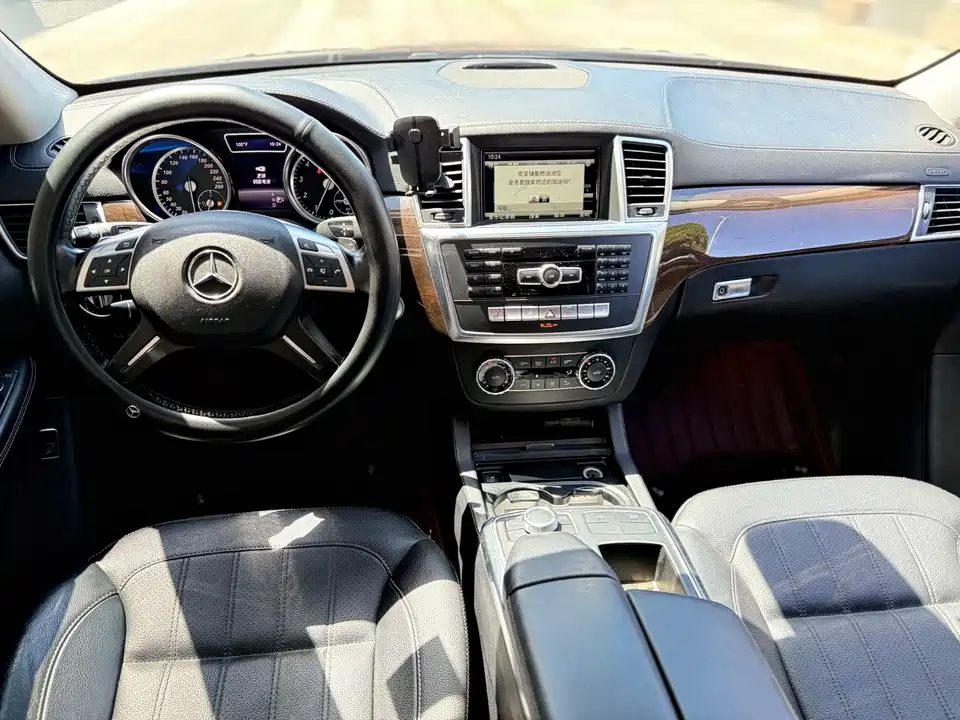 Mercedes-Benz GL grade