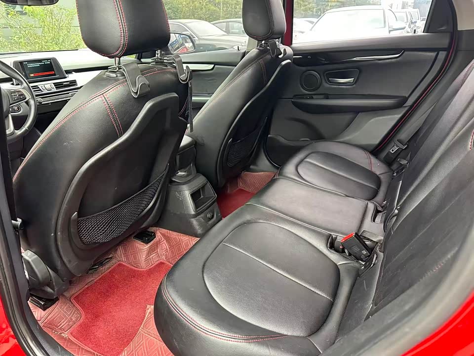 BMW 2 series station wagon