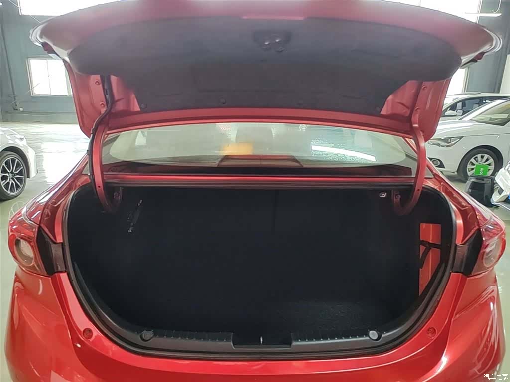 Mazda Mazda3, 2017 19