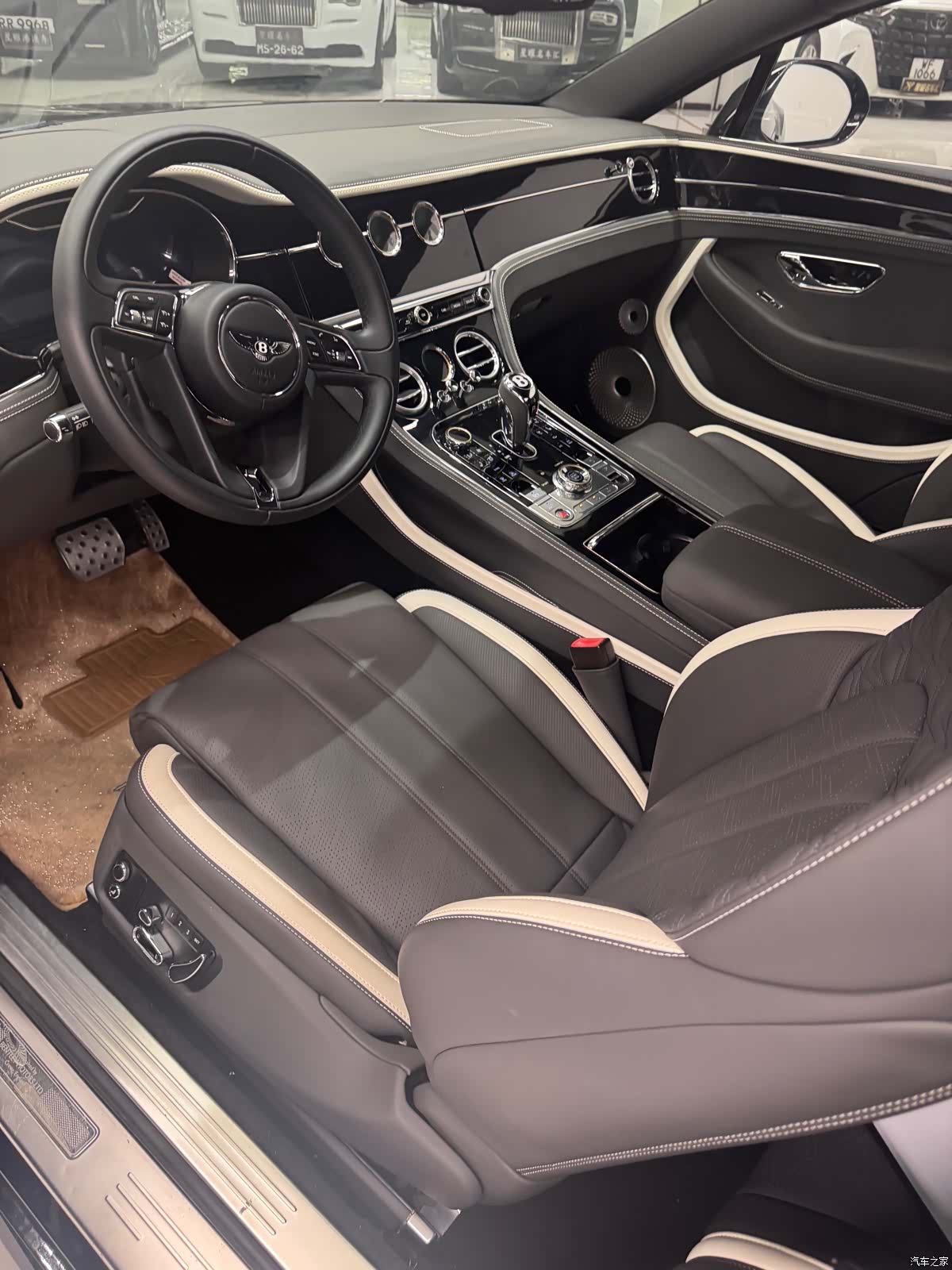 Bentley Continental GT, 2012 8