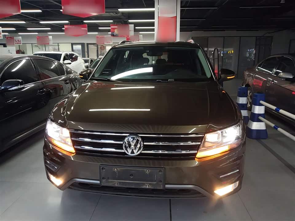 Volkswagen Tiguan L
