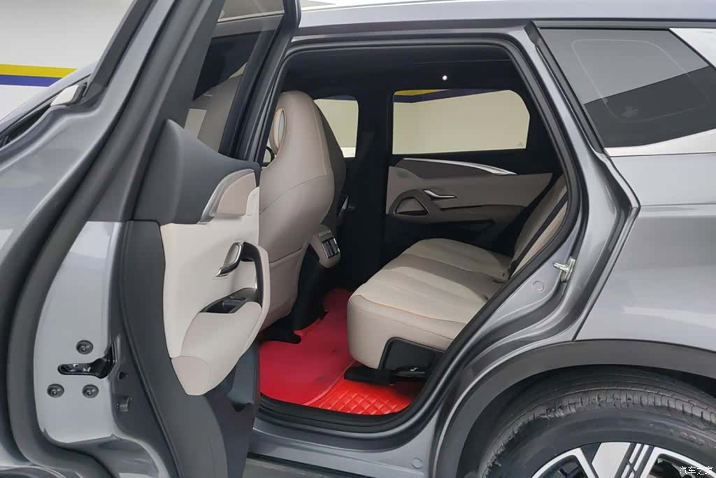 BYD Song, 2024 11