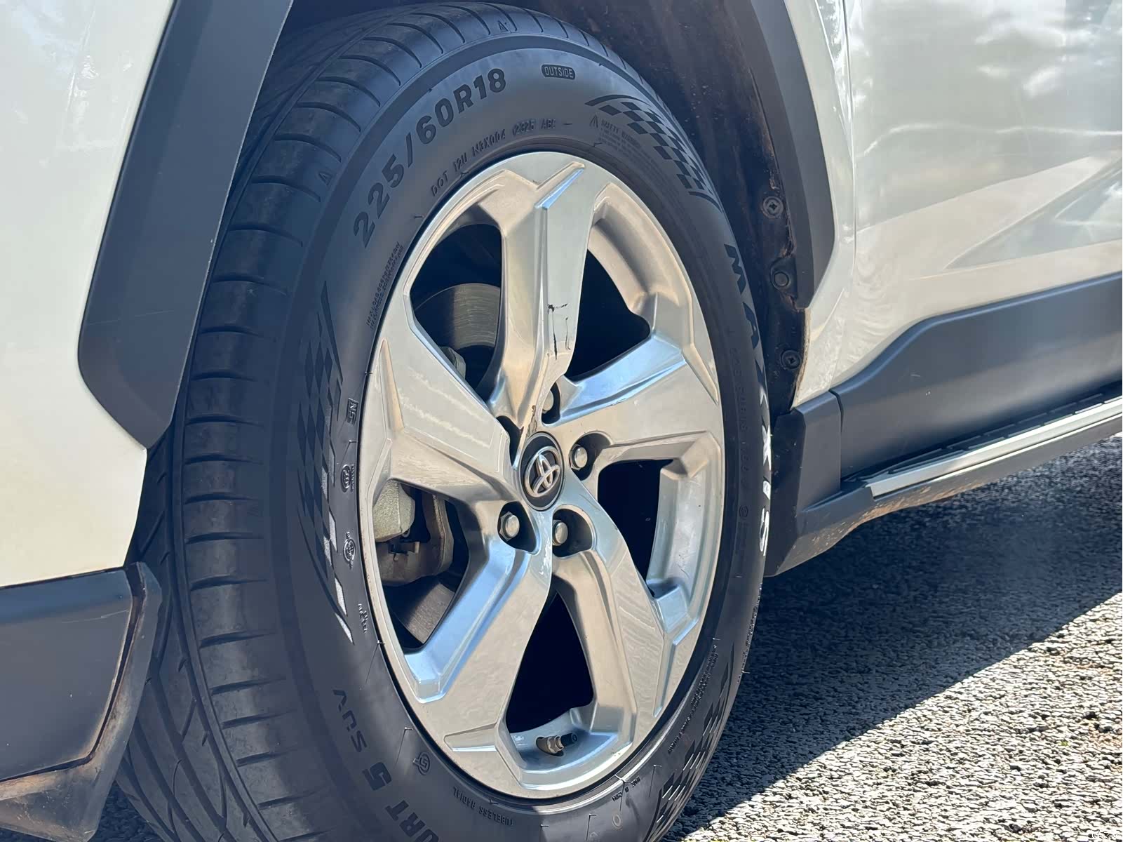 Toyota RAV4, 2021 8