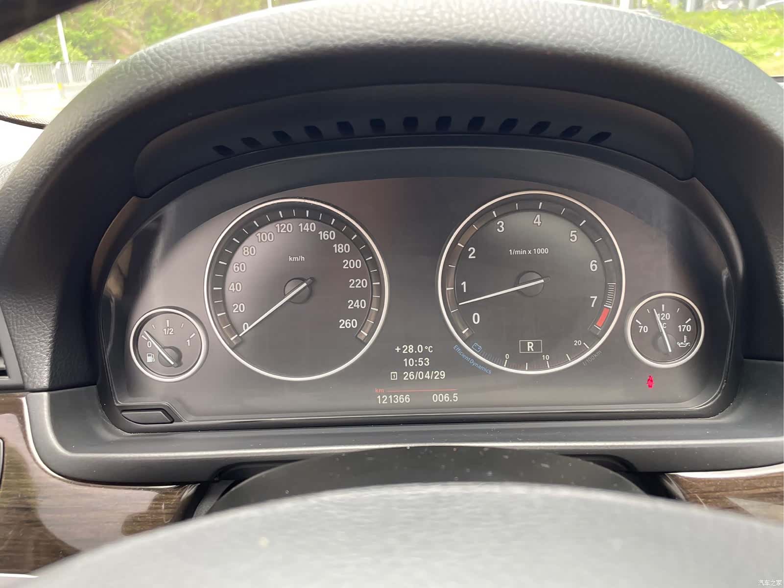 BMW 5 Series, 2013 11