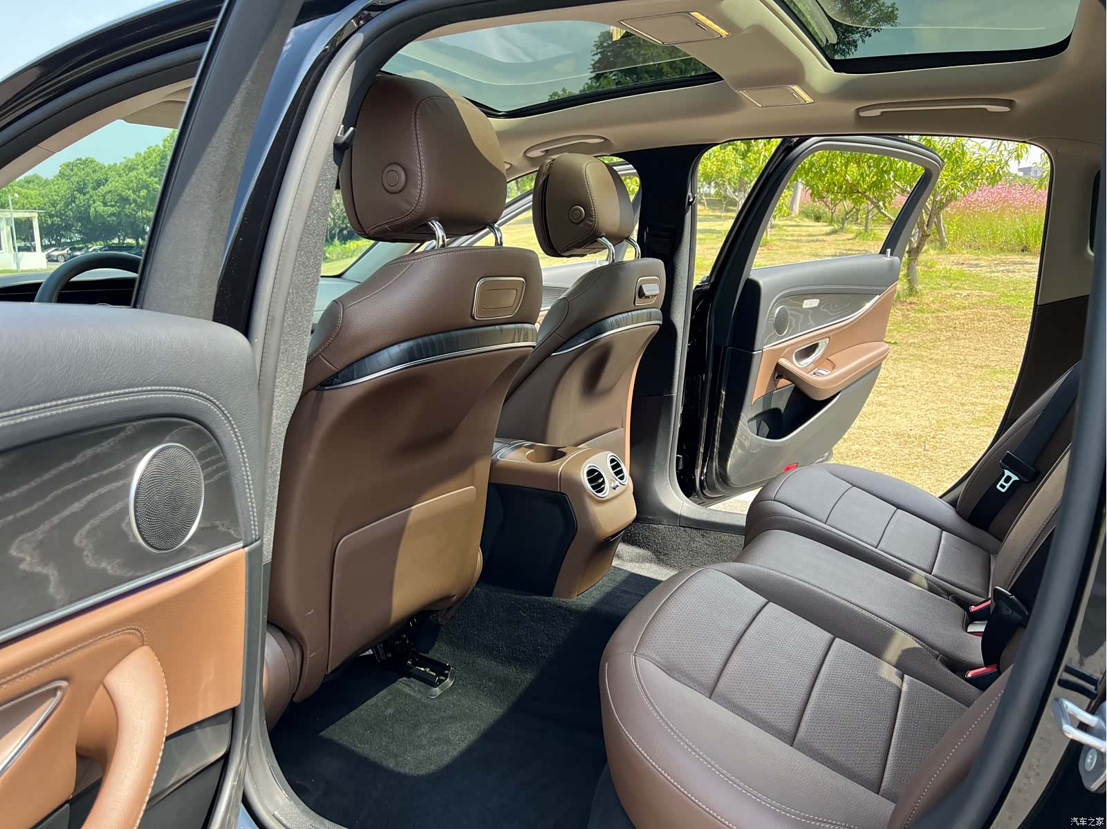 Mercedes-Benz E-Class, 2020 10