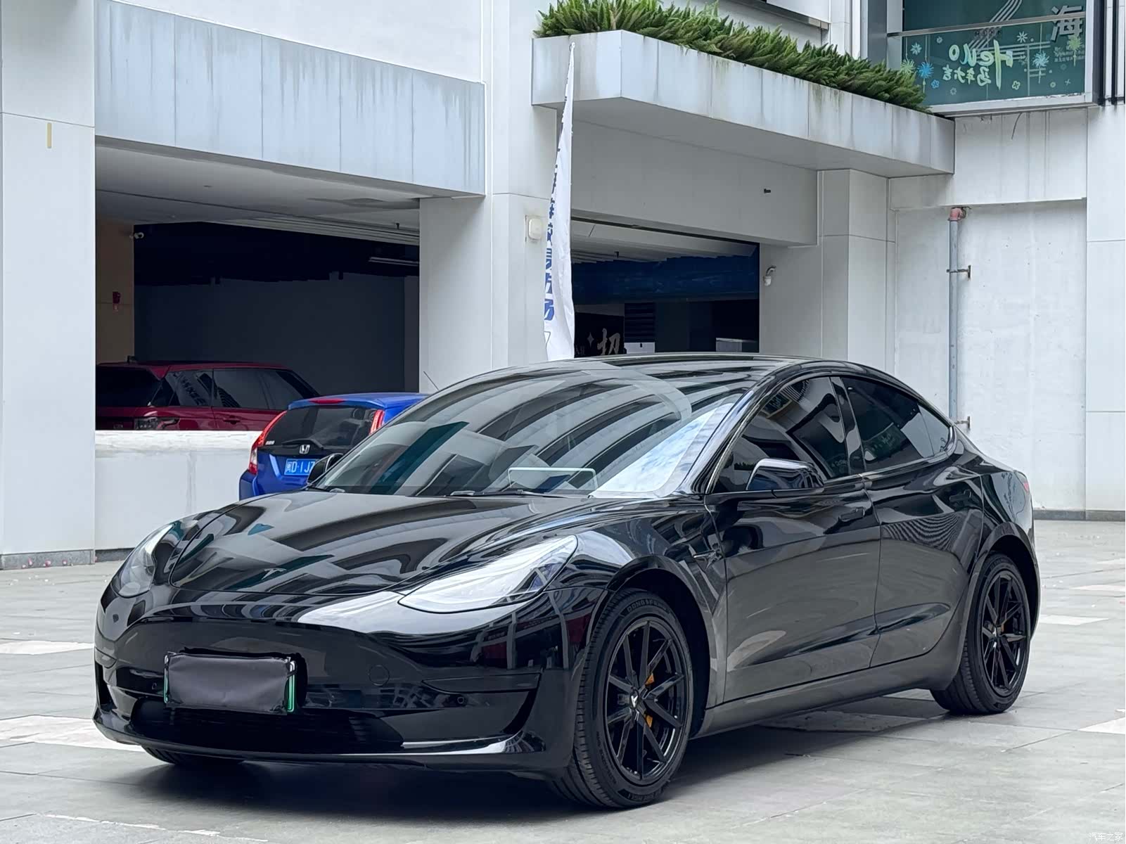 Tesla Model 3, 2021 1