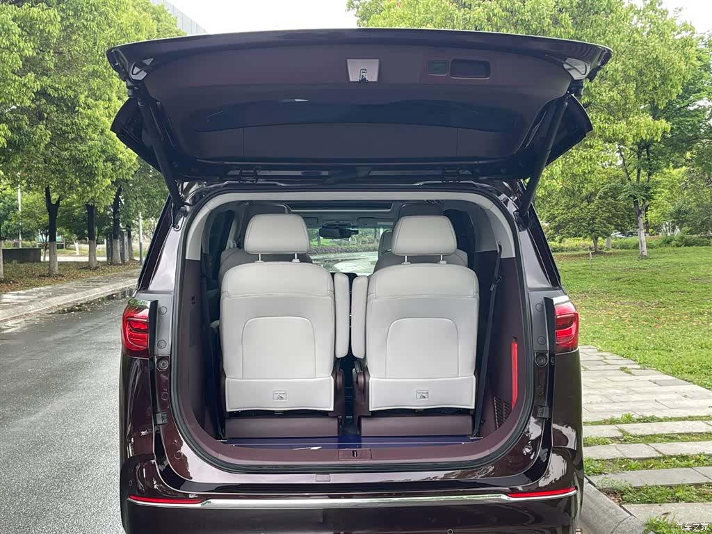 Buick GL8, 2022 8