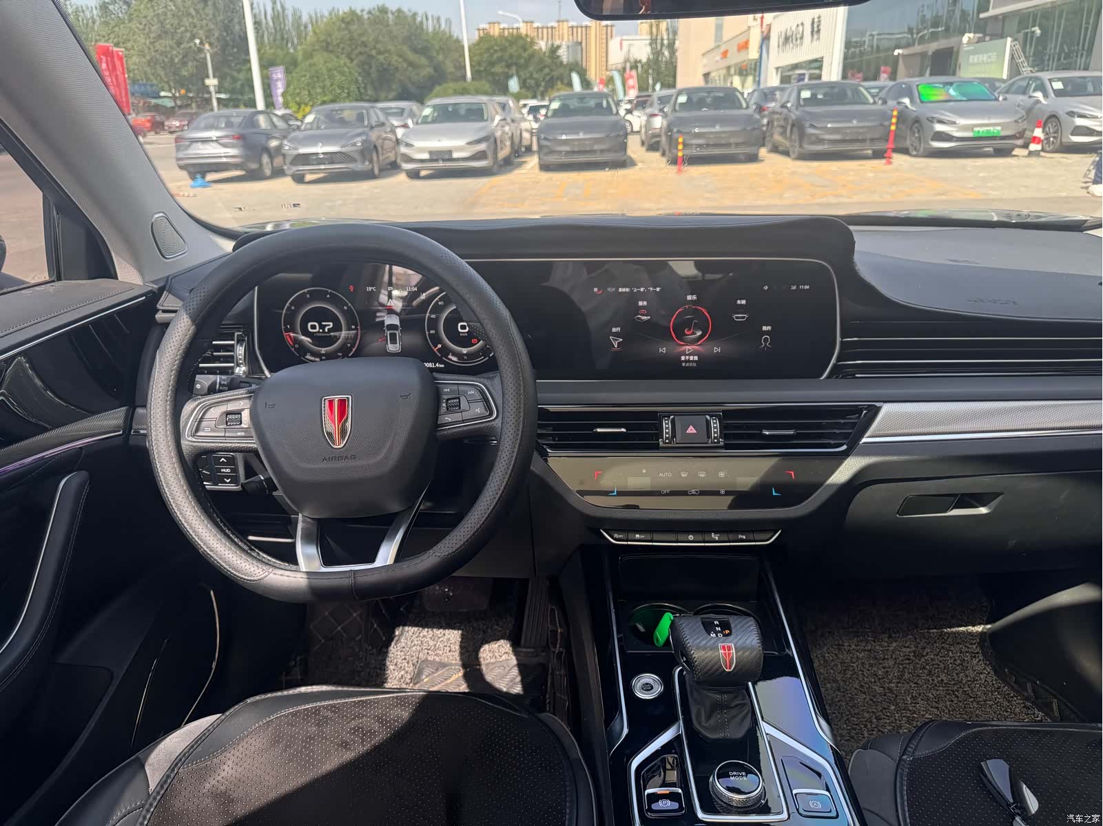Hongqi HS5, 2022 11