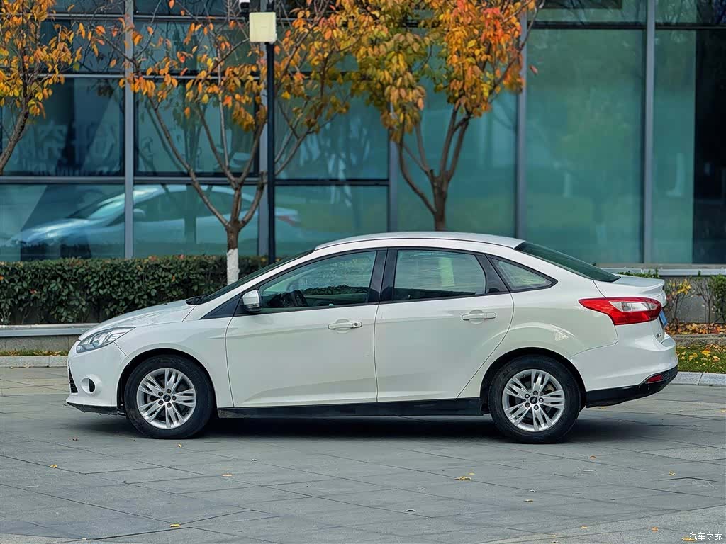 Ford Focus, 2015 4
