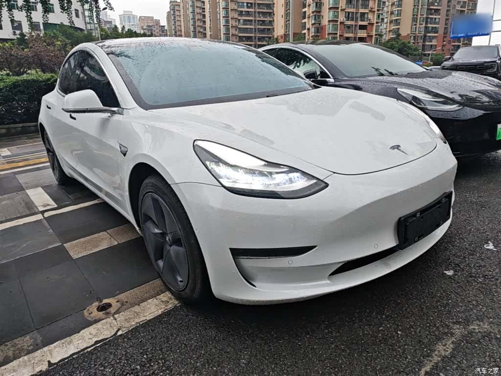 Tesla Model 3, 2019 4