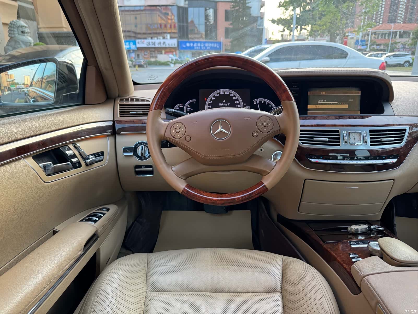 Mercedes-Benz S-Class, 2011 17