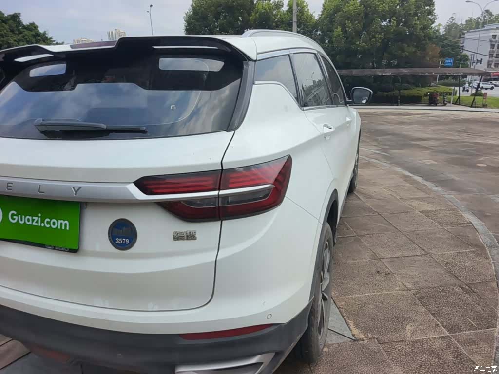 Geely Coolray, 2021 8