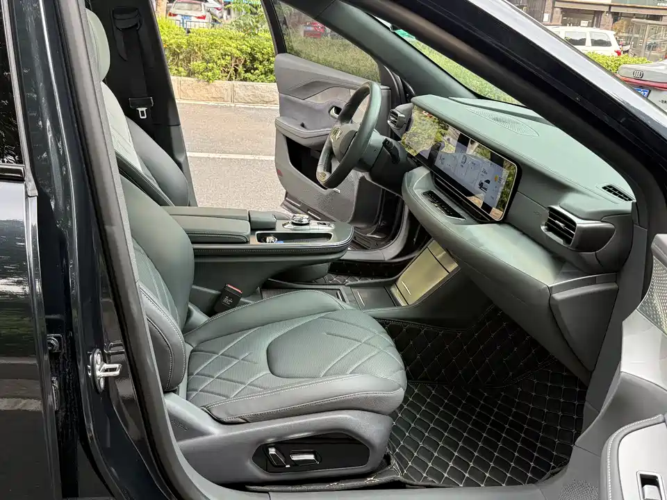 ARCFOX Polar Fox Alpha S