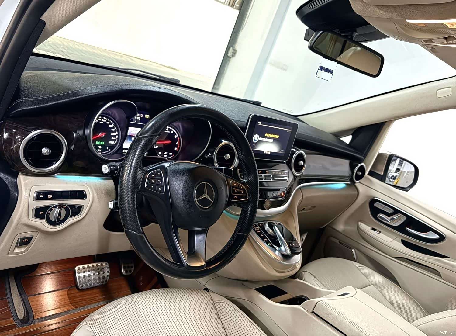 Mercedes-Benz V-Class, 2018 4