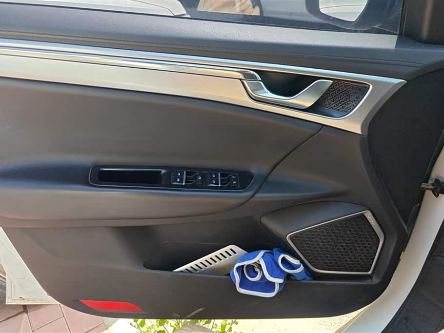 Geely Emgrand GL Geely Emgrand GL