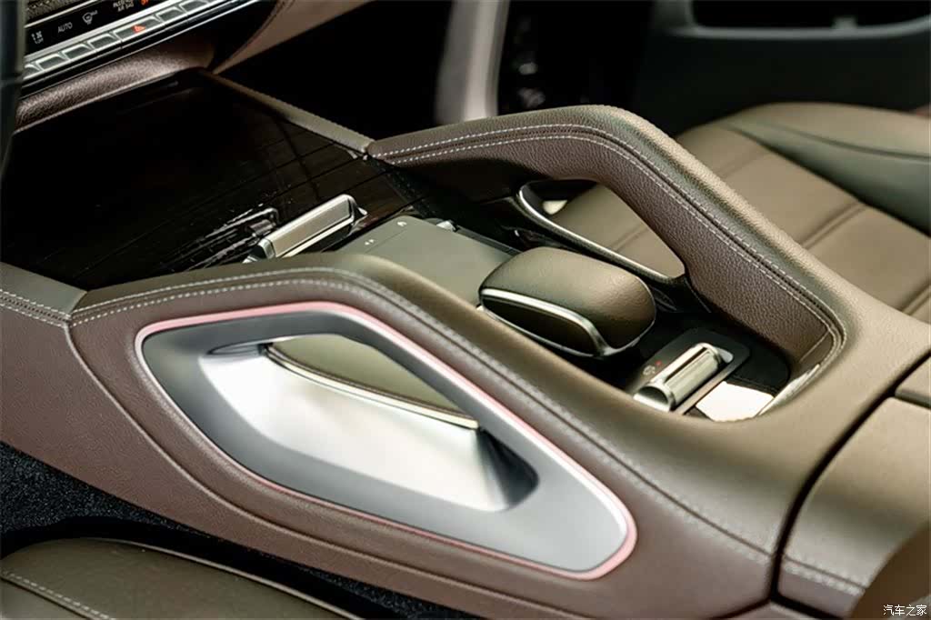 Mercedes-Benz GLS, 2021 12