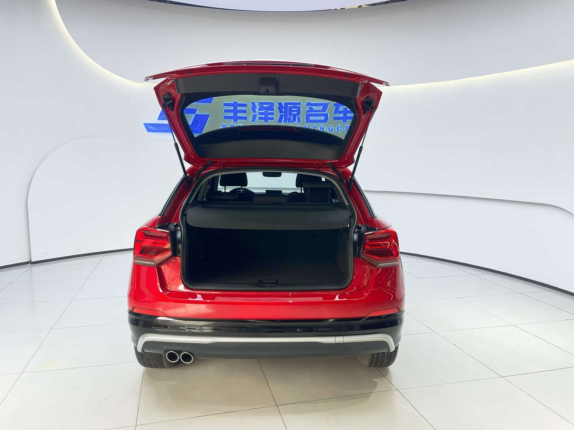 Audi Q2L, 2021 6