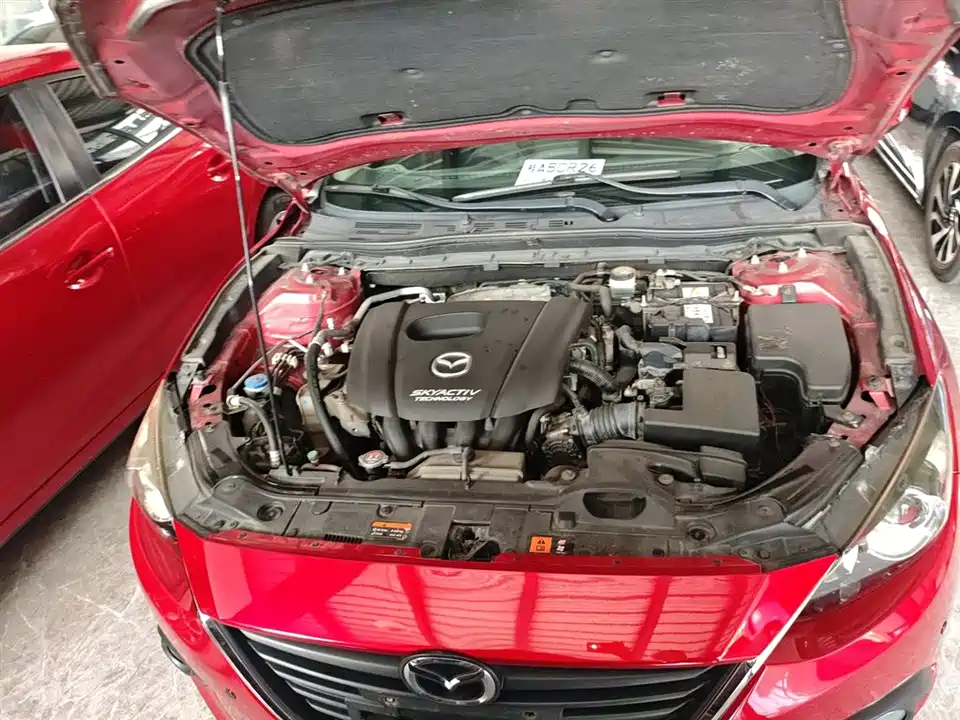 Mazda 3 Angkesaila