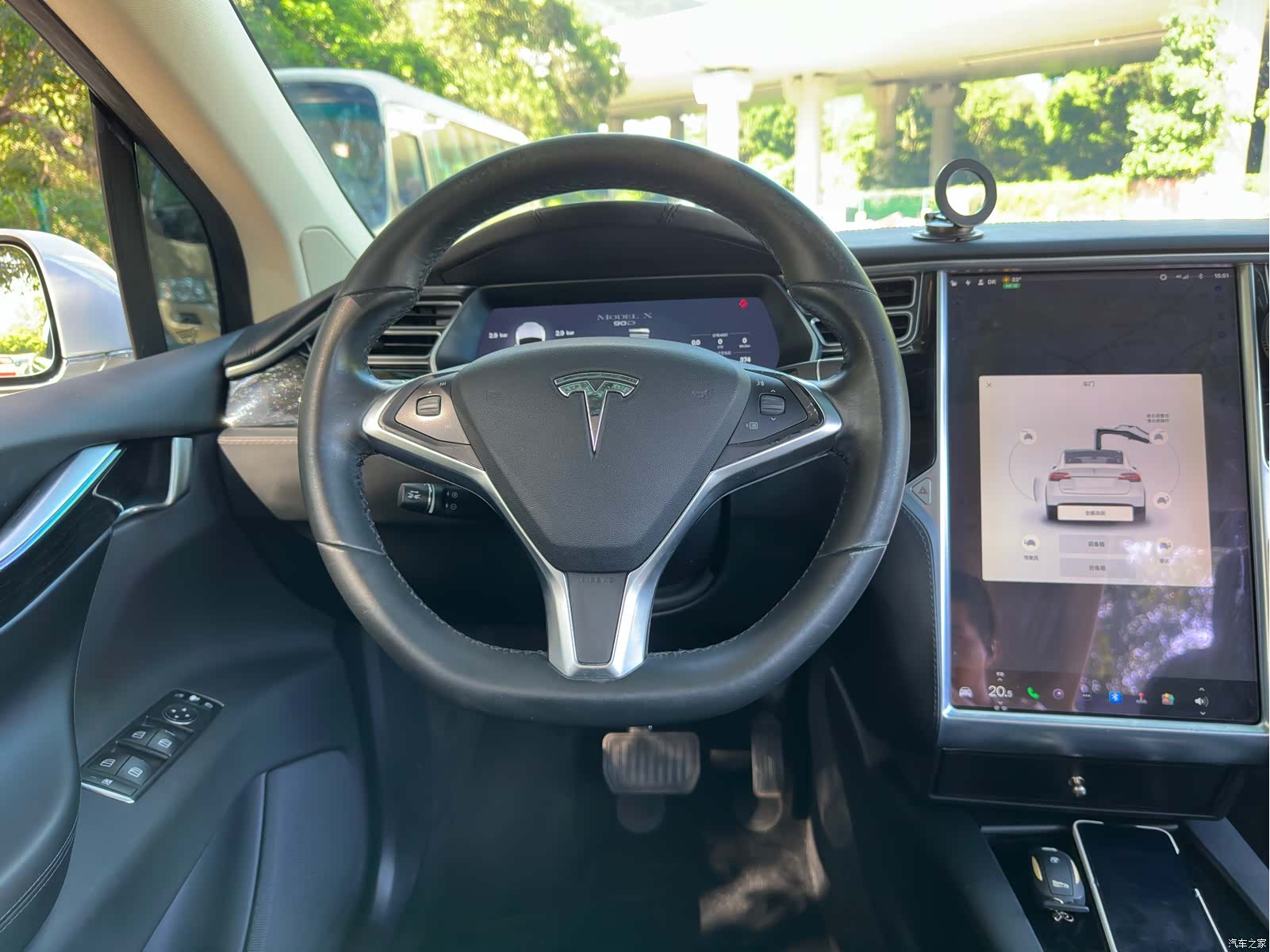 Tesla Model X, 2017 18