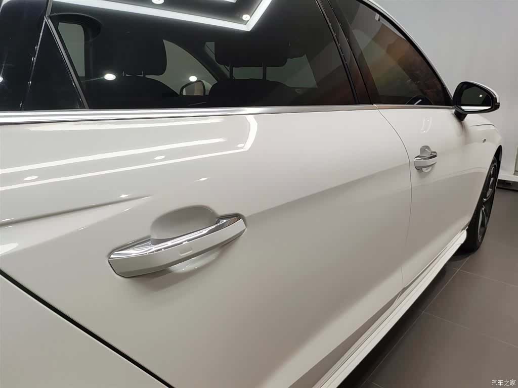 Audi A4L, 2023 20