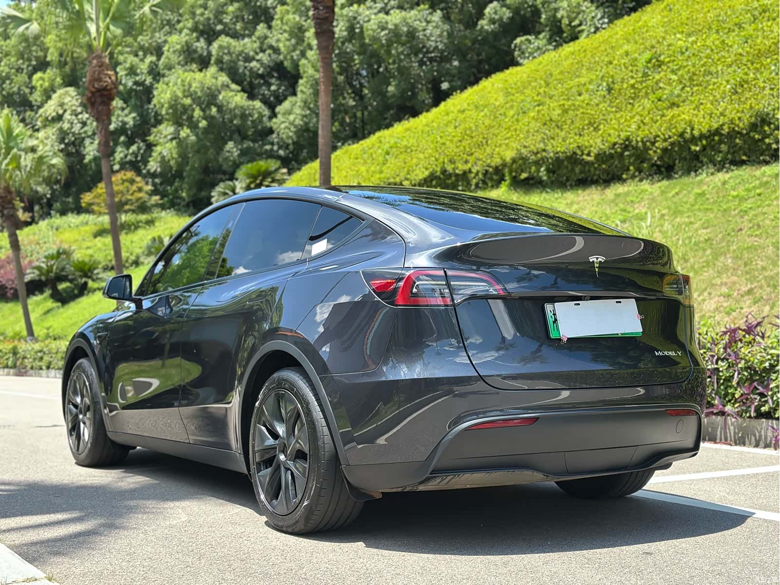 Tesla Model Y, 2024 15