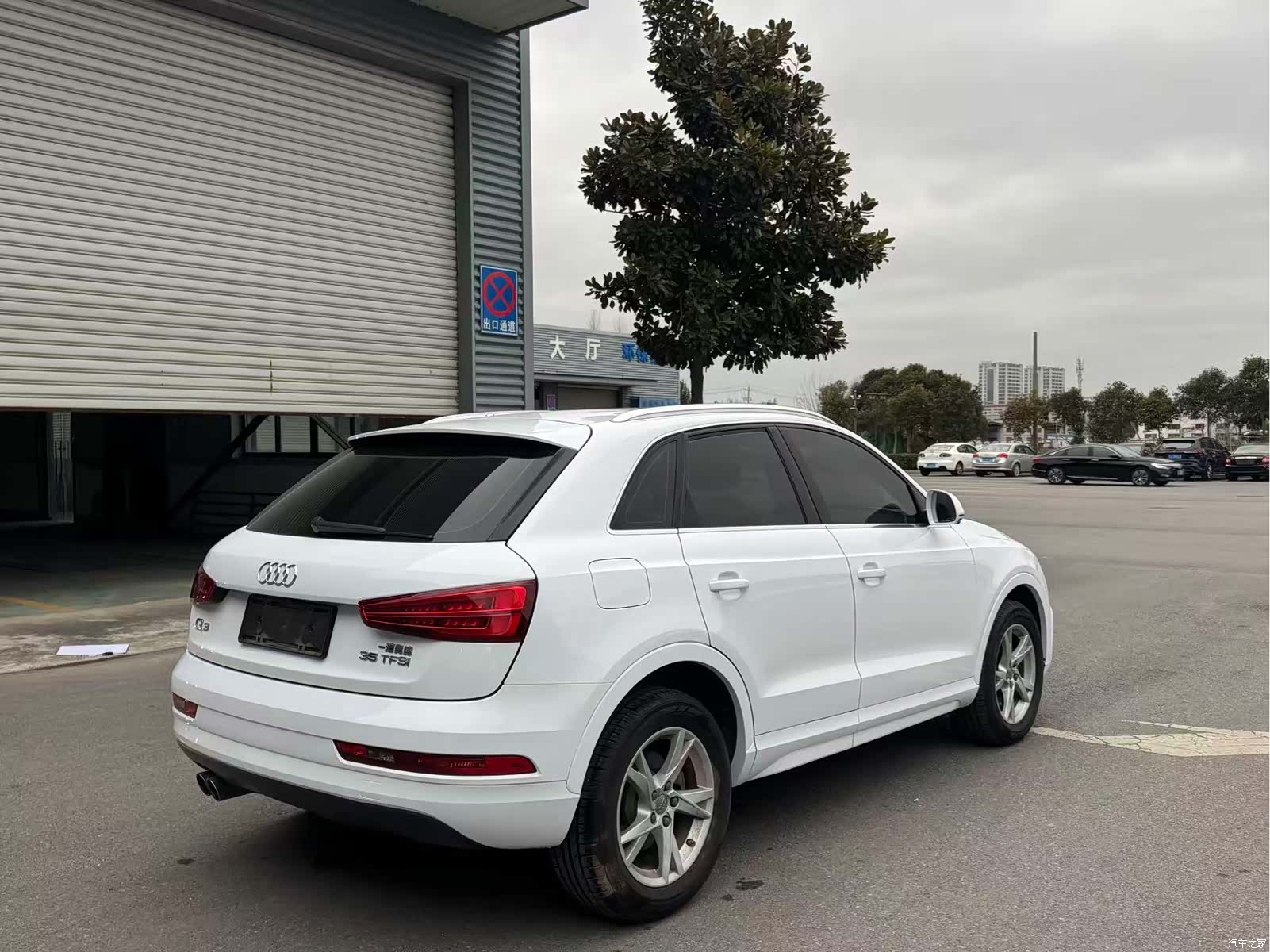 Audi Q3, 2019 8