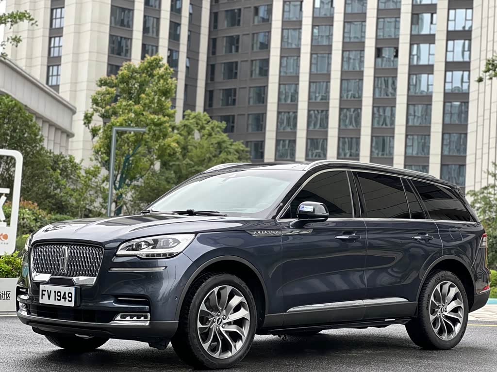 Lincoln Aviator