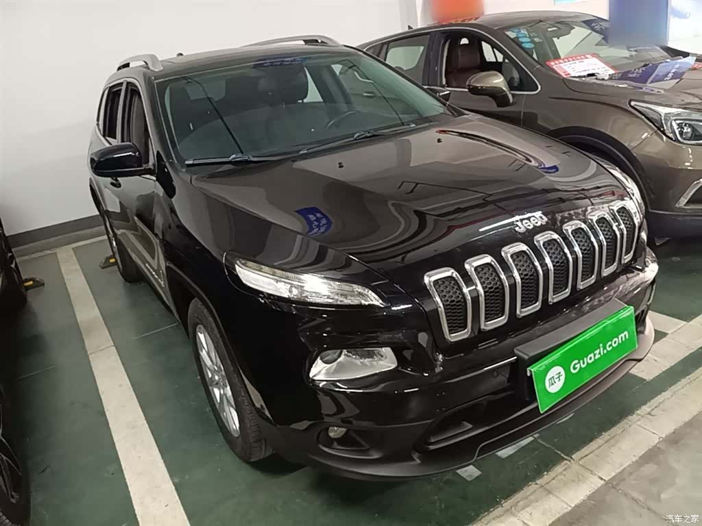 Jeep Cherokee, 2017 4