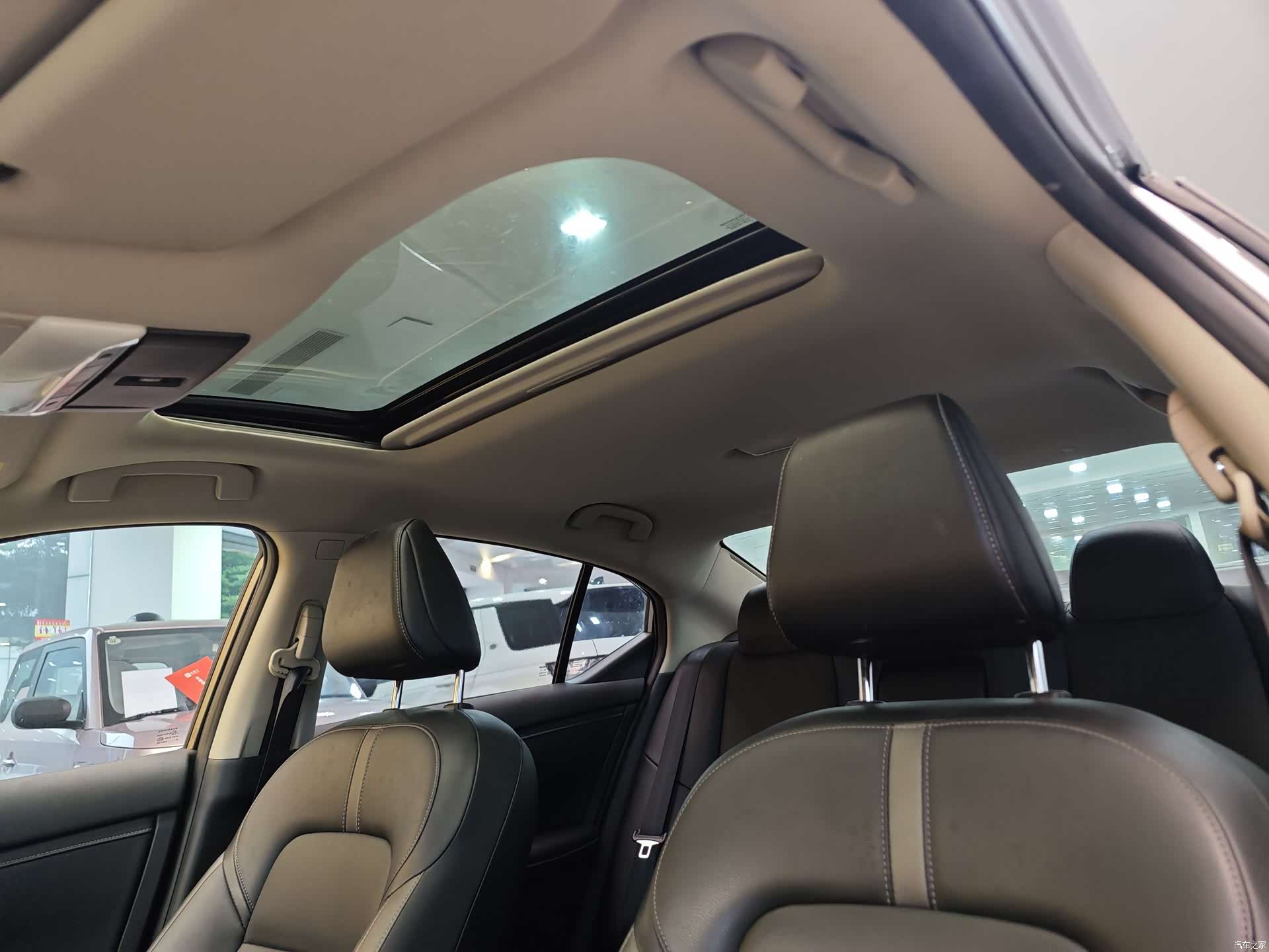 Nissan Sylphy, 2022 13