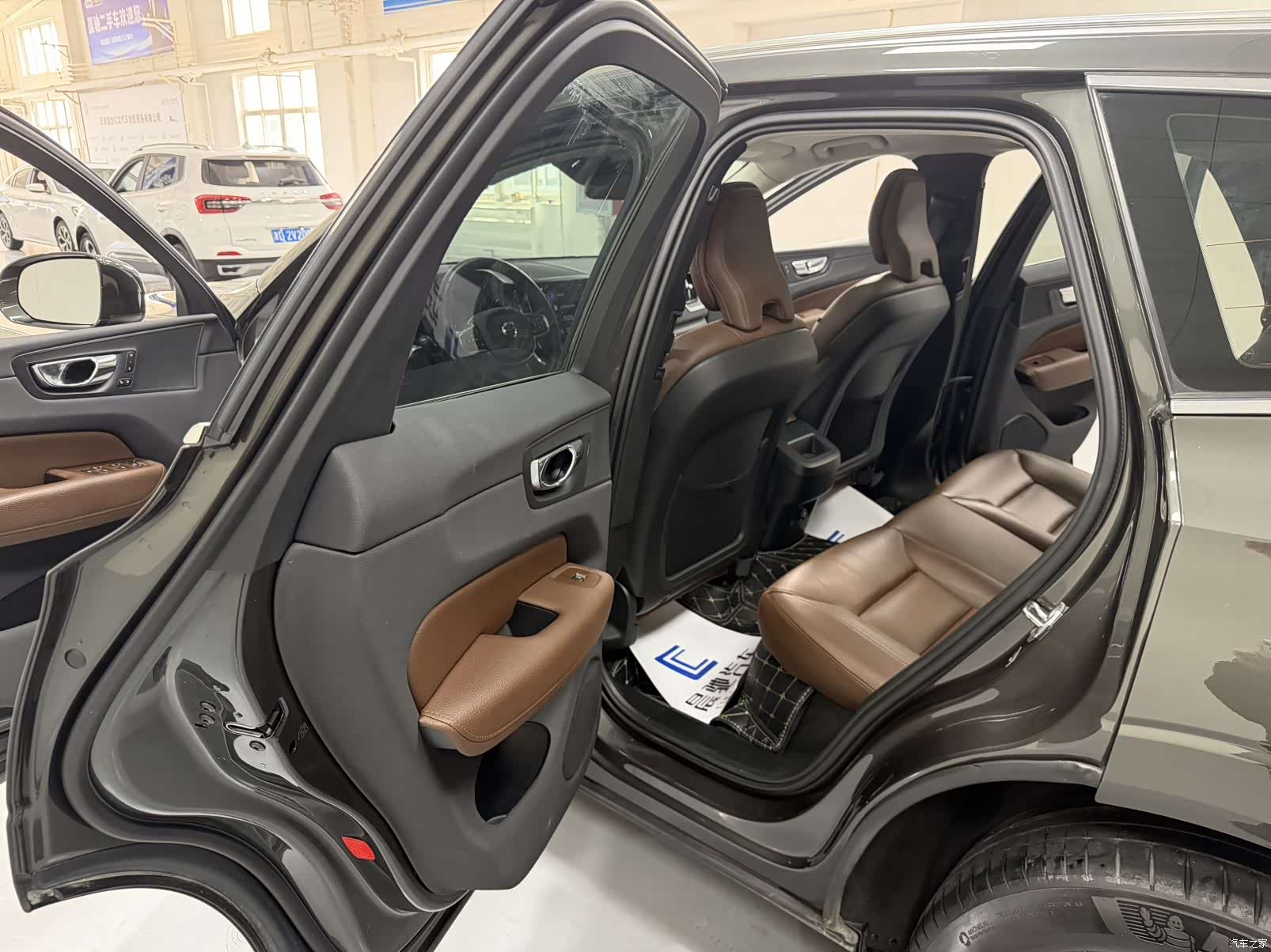 Volvo XC60, 2019 13