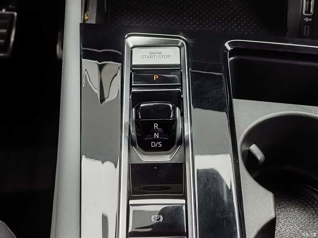 Volkswagen Teramont X, 2024 13