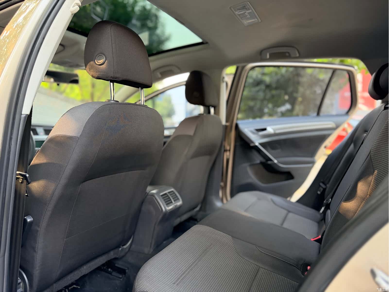 Volkswagen Golf, 2015 7
