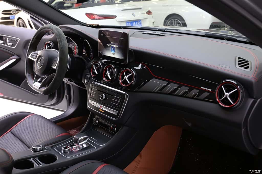 Mercedes-Benz GLA, 2019 16