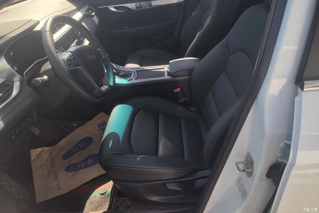 Geely Emgrand, 2018 9