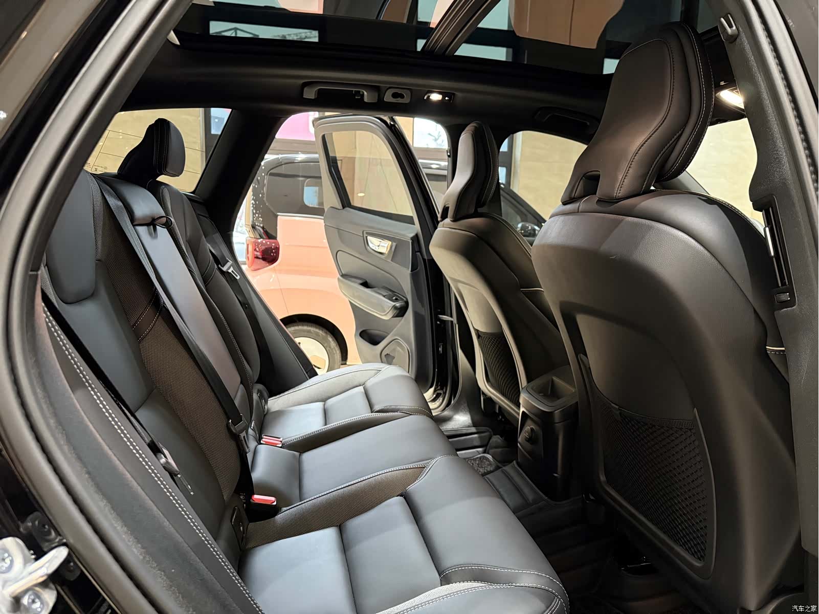 Volvo XC60, 2024 13