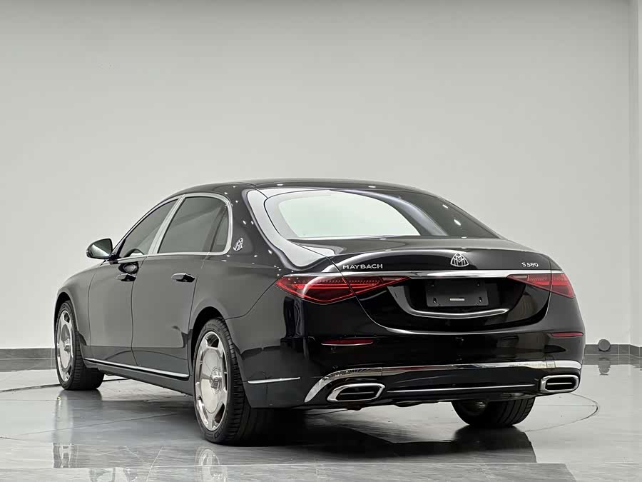 Mercedes-Benz Maybach S-Class 2025, фото 4