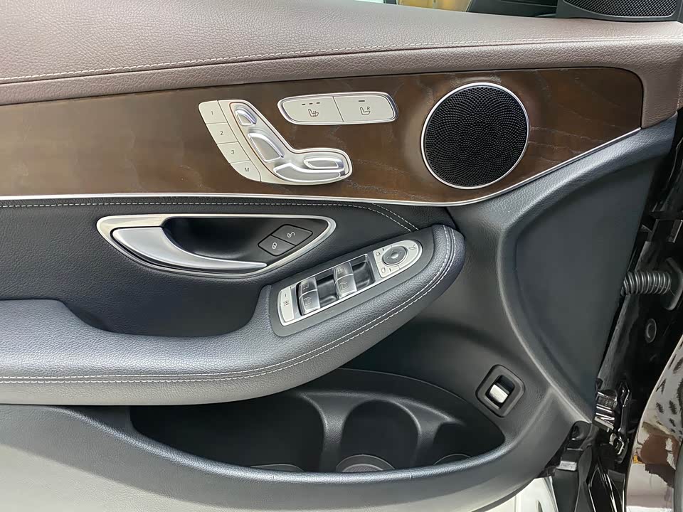 Mercedes-Benz GLC Mercedes-Benz GLC
