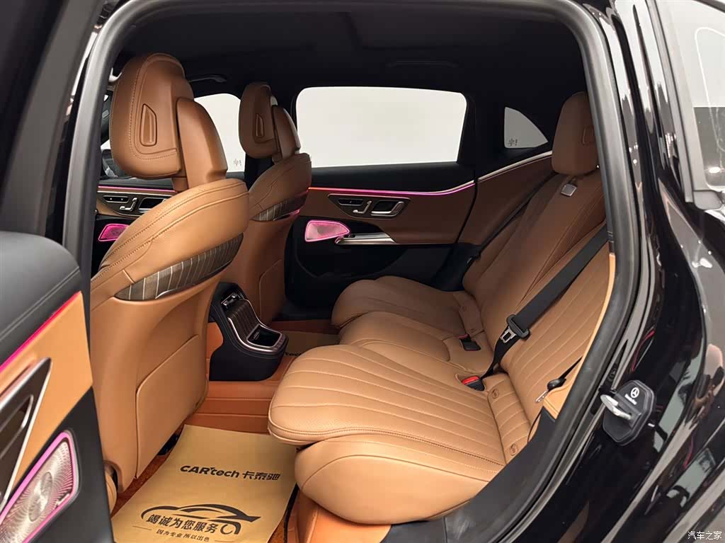 Mercedes-Benz E-Class, 2024 9