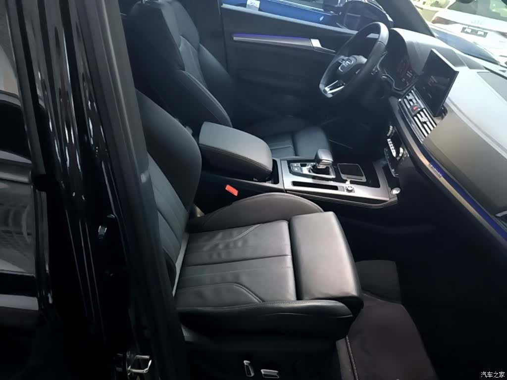Audi Q5L, 2024 25